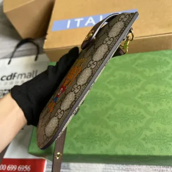 Gucci 700732 Gucci cat print phone case Brown