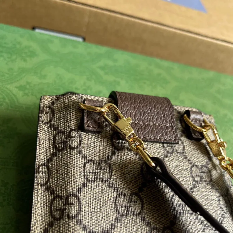 Gucci 700732 Gucci cat print phone case Brown