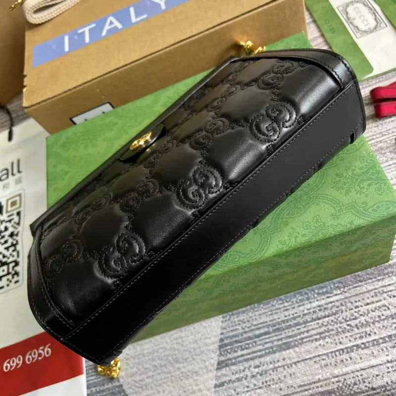 Gucci 702200 GG matelassé leather shoulder bag Black