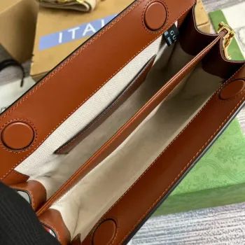 Gucci 702200 GG matelassé leather shoulder bag Light brown