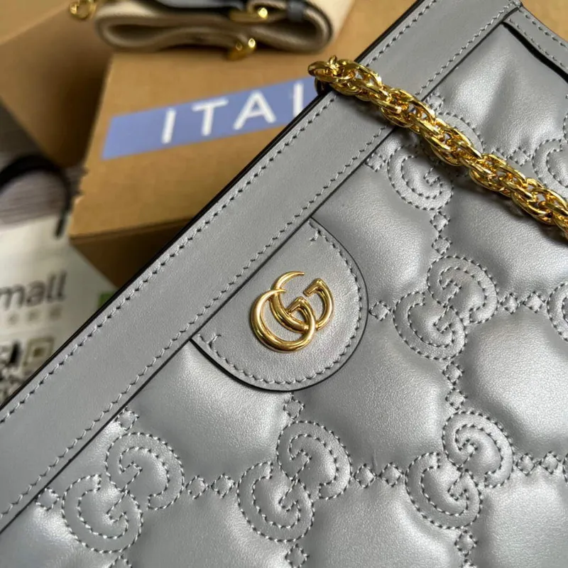 Gucci 702200 GG matelassé leather shoulder bag Dusty grey