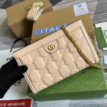 Gucci 702200 GG matelassé leather shoulder bag Beige