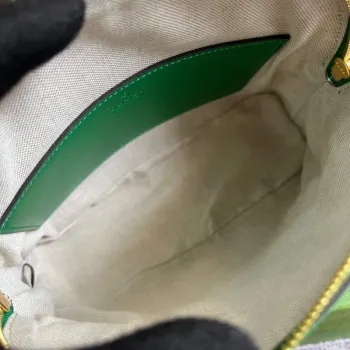 Gucci 702229 GG matelassé leather shoulder bag Bright green