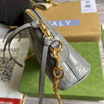 Gucci 702229 GG matelassé leather shoulder bag Dusty grey
