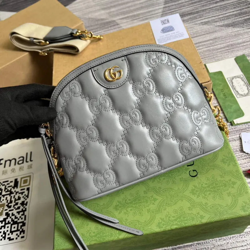 Gucci 702229 GG matelassé leather shoulder bag Dusty grey