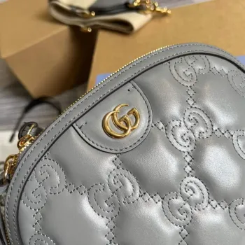 Gucci 702229 GG matelassé leather shoulder bag Dusty grey