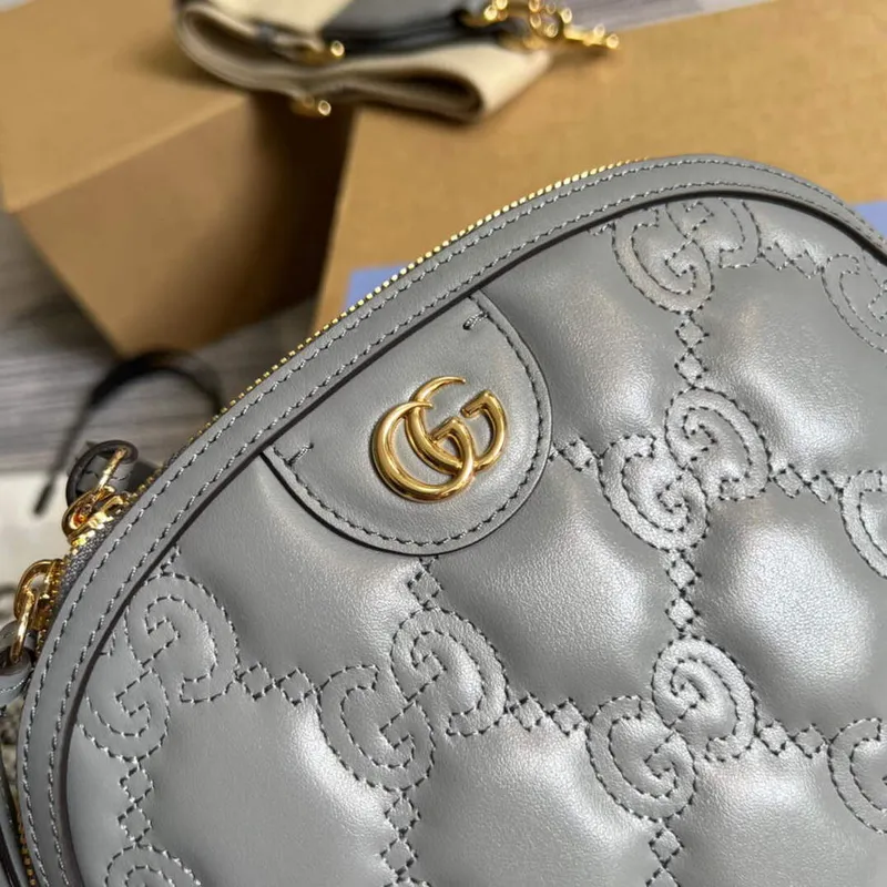 Gucci 702229 GG matelassé leather shoulder bag Dusty grey