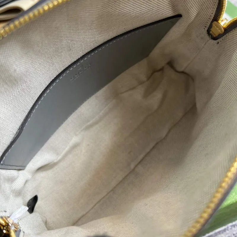 Gucci 702229 GG matelassé leather shoulder bag Dusty grey