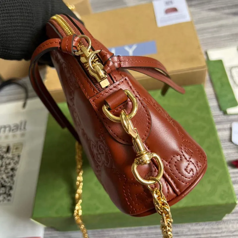 Gucci 702229 GG matelassé leather shoulder bag Light brown