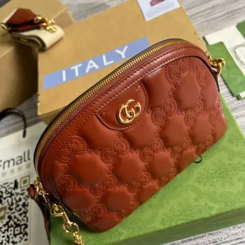 Gucci 702229 GG matelassé leather shoulder bag Light brown