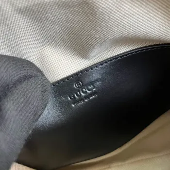 Gucci 702229 GG matelassé leather shoulder bag Black