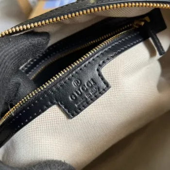 Gucci 702242 GG matelassé leather shoulder bag Black