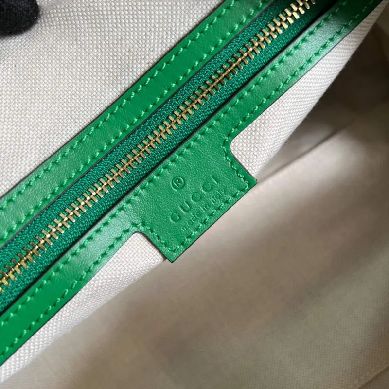 Gucci 702242 GG matelassé leather shoulder bag Bright green