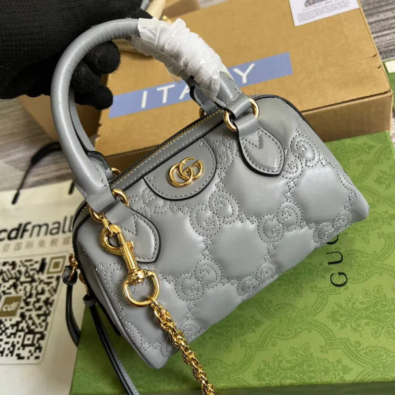 Gucci 702251 GG matelassé leather top handle bag Dusty grey