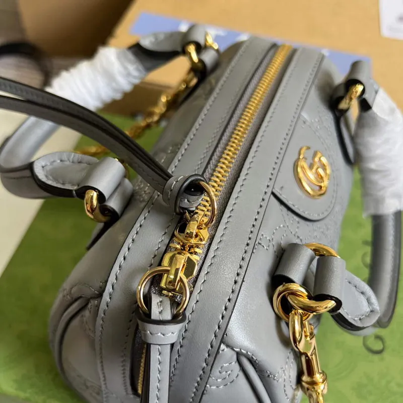 Gucci 702251 GG matelassé leather top handle bag Dusty grey