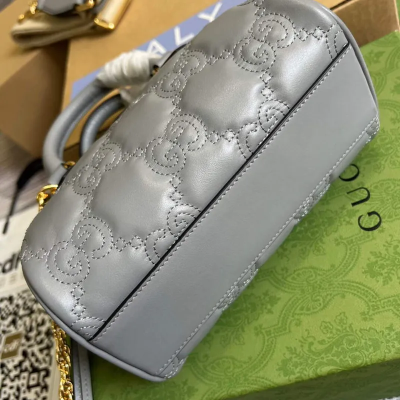 Gucci 702251 GG matelassé leather top handle bag Dusty grey