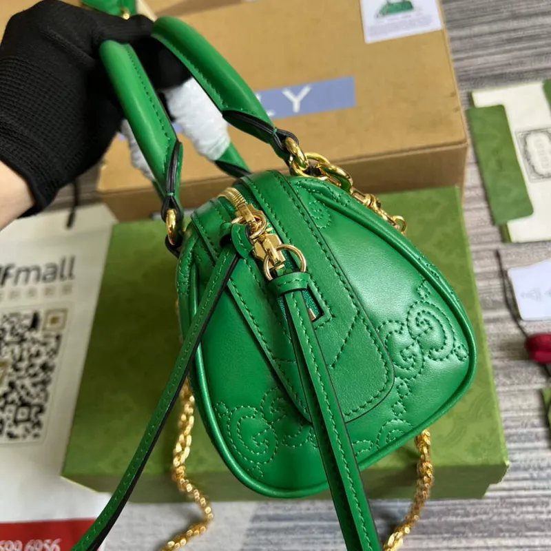 Gucci 702251 GG matelassé leather top handle bag Bright green