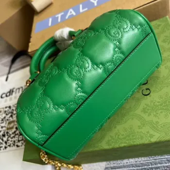 Gucci 702251 GG matelassé leather top handle bag Bright green