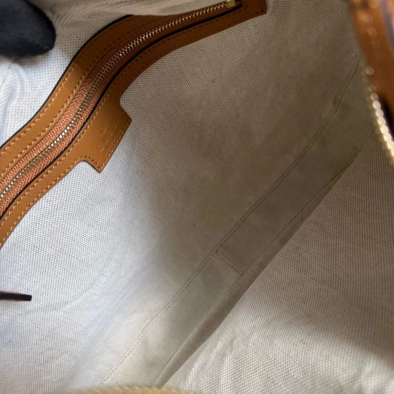 Gucci 702823 Gucci Attache large shoulder bag Dark orange