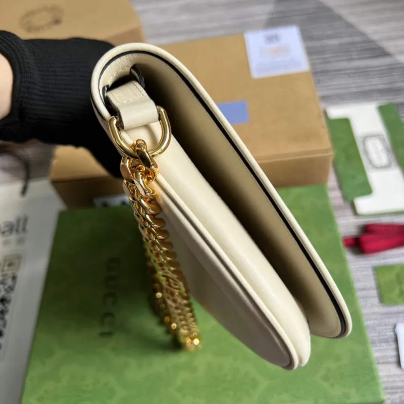 Gucci 699268 Gucci Blondie shoulder leather bag White