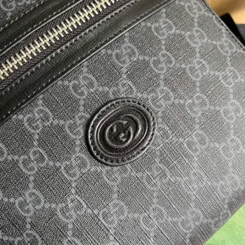 Gucci 681021 GG Supreme messenger bag Black