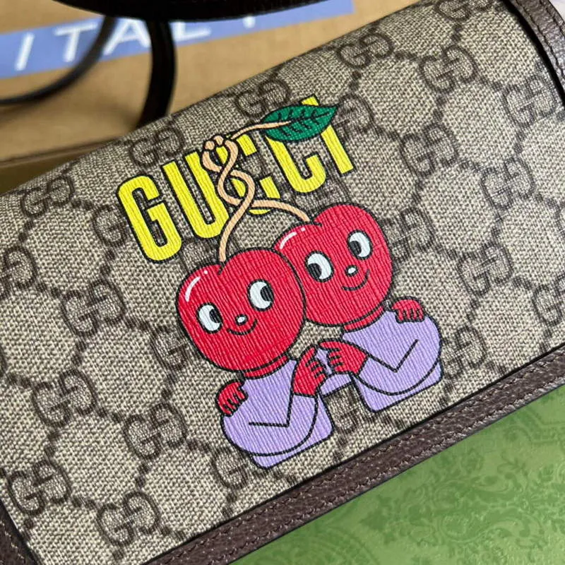 Gucci 700733 Gucci cherry print mini bag