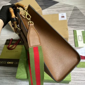 Gucci 678842 Diana medium tote bag Brown