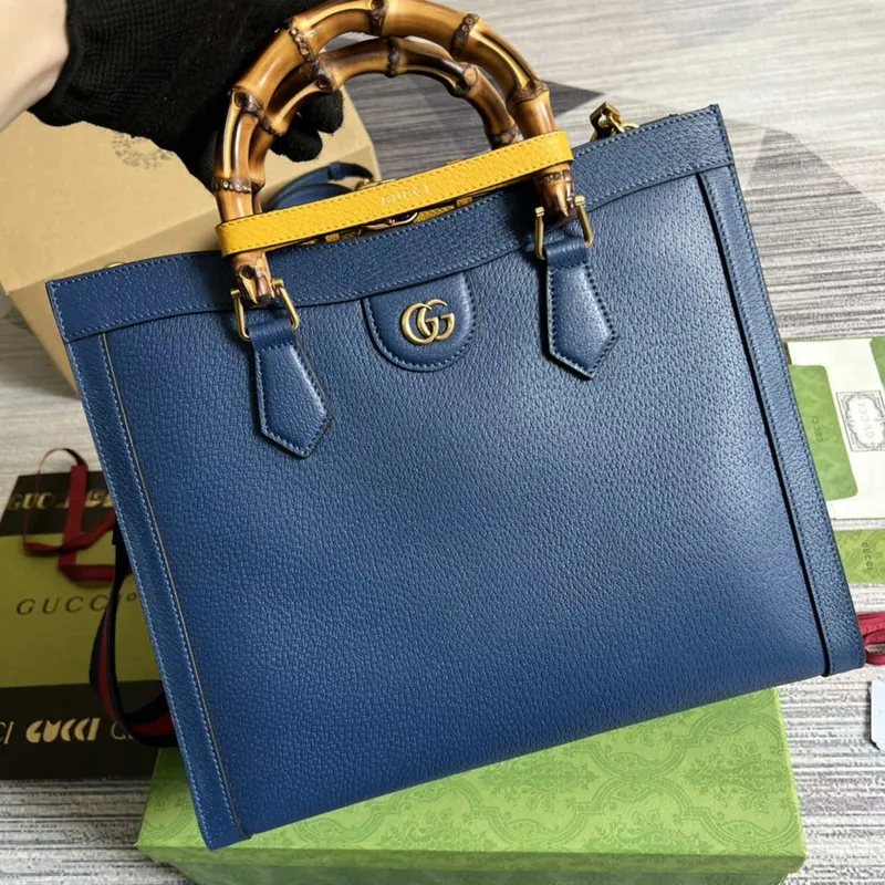 Gucci 678842 Diana medium tote bag Blue