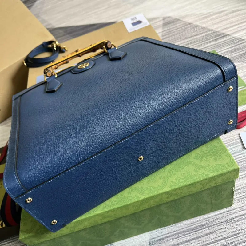 Gucci 678842 Diana medium tote bag Blue