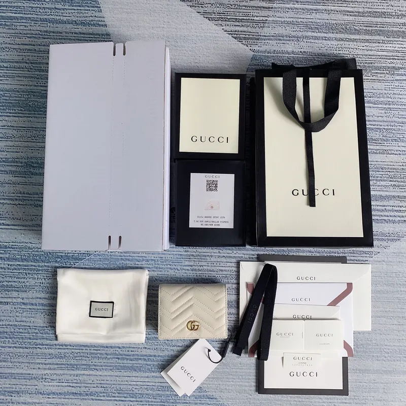 Gucci 466492 GG Marmont card case wallet in White