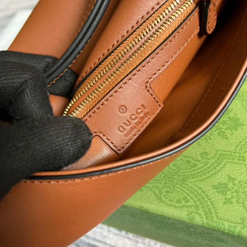 Gucci 699268 Blondie shoulder bag Light brown leather