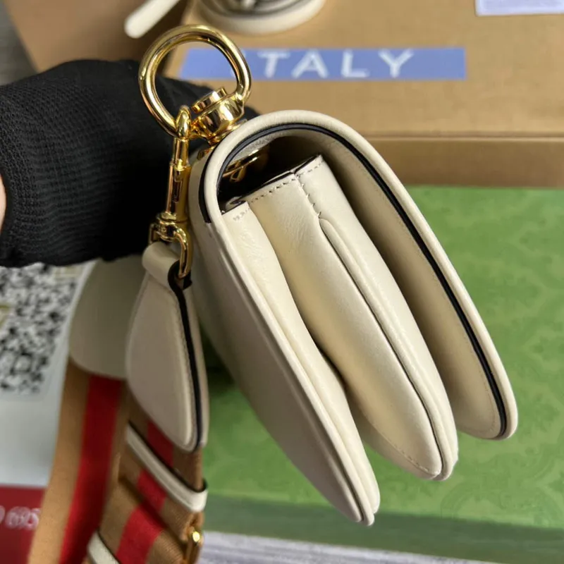 Gucci  698643 Blondie mini bag in white leather