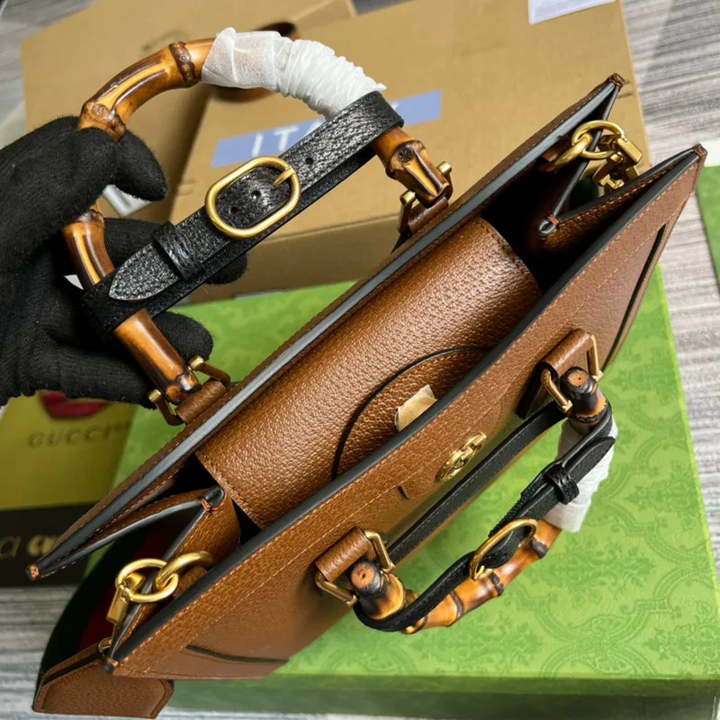 Gucci 702721 Diana Small Tote Bag Brown leather