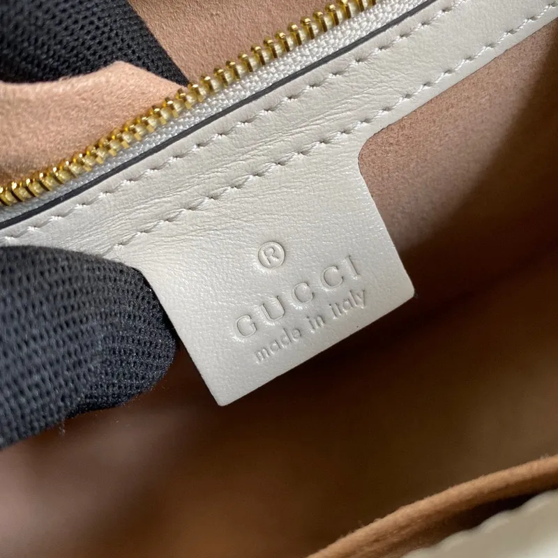 Gucci 644524 Padlock small shoulder bag Beige