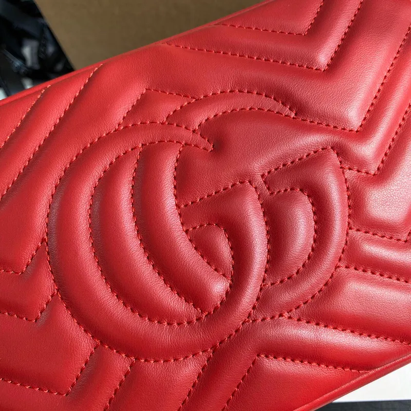 Gucci 447632 GG Marmont Small Matelassé Shoulder Bag Red