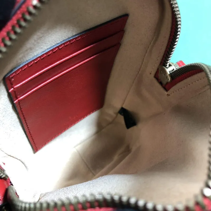 Gucci 598597 GG Marmont mini bag Red