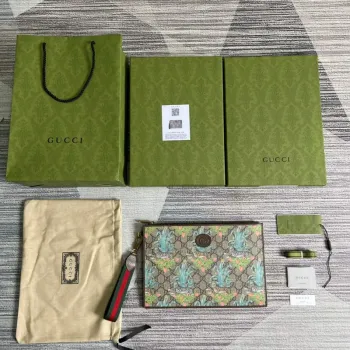 Gucci  688378 Gucci Tiger pouch Bag Brown