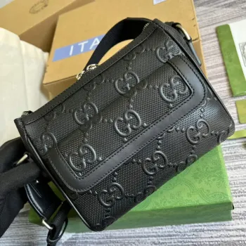 Gucci 674058 GG embossed messenger bag Black