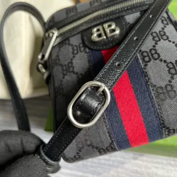 Gucci 680129 Gucci x Balenciaga The Hacker Project Shoulder Zip Bag Black