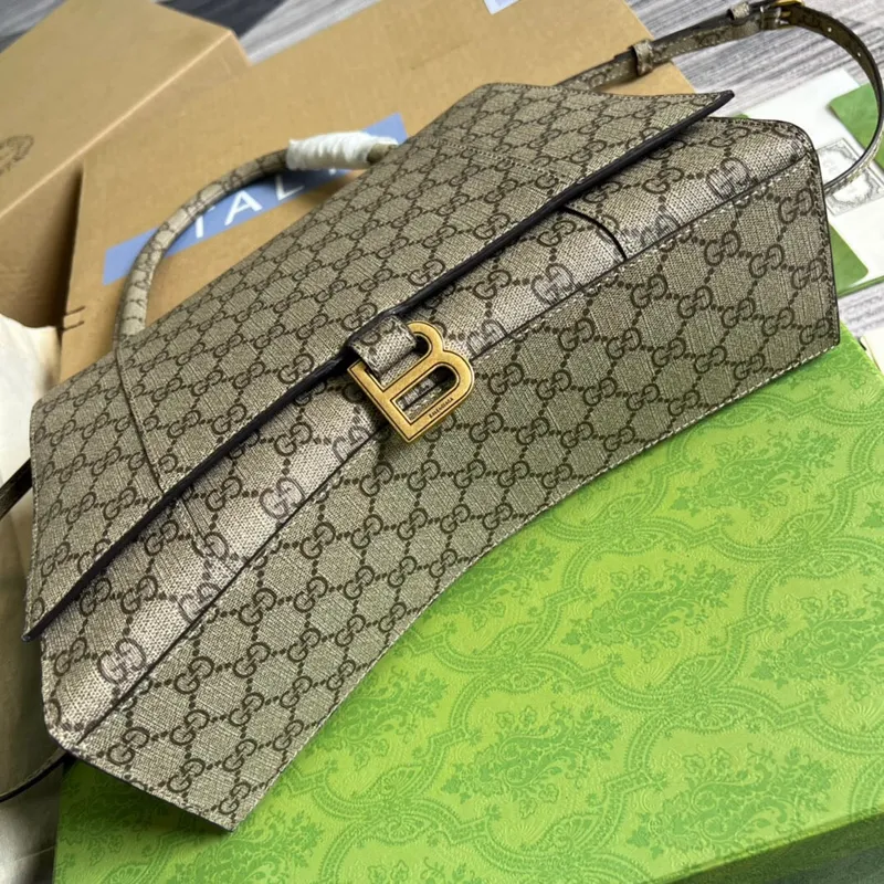 Gucci 681696 The Hacker Project Medium Hourglass bag Beige and ebony