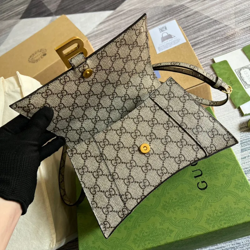 Gucci 681697 The Hacker Project Small Hourglass bag Beige and ebony