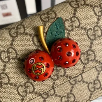 Gucci 481291 GG Supreme mini bag with cherries Red
