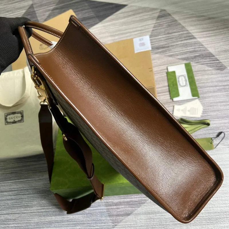 Gucci 674155 Medium Tote With Lnterlocking G Bag