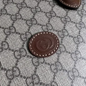 Gucci 674155 Medium Tote With Lnterlocking G Bag