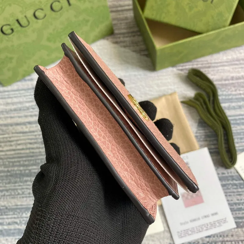 Gucci 658610 GG Marmont Card Case Wallet Pink