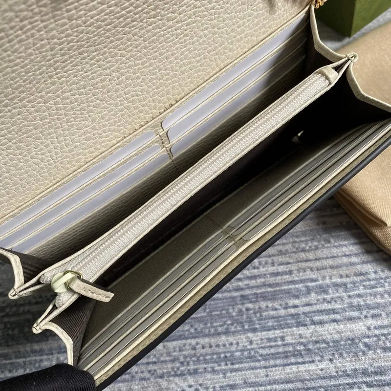 Gucci 546585 GG Marmont Chain Wallet White