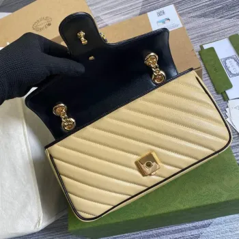 Gucci 443497 Online Exclusive GG Marmont Small Bag