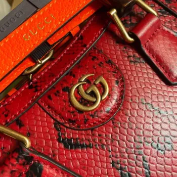 Gucci Diana Mini Tote Bag Snake Top Handle Bag Gucci  655661 Red