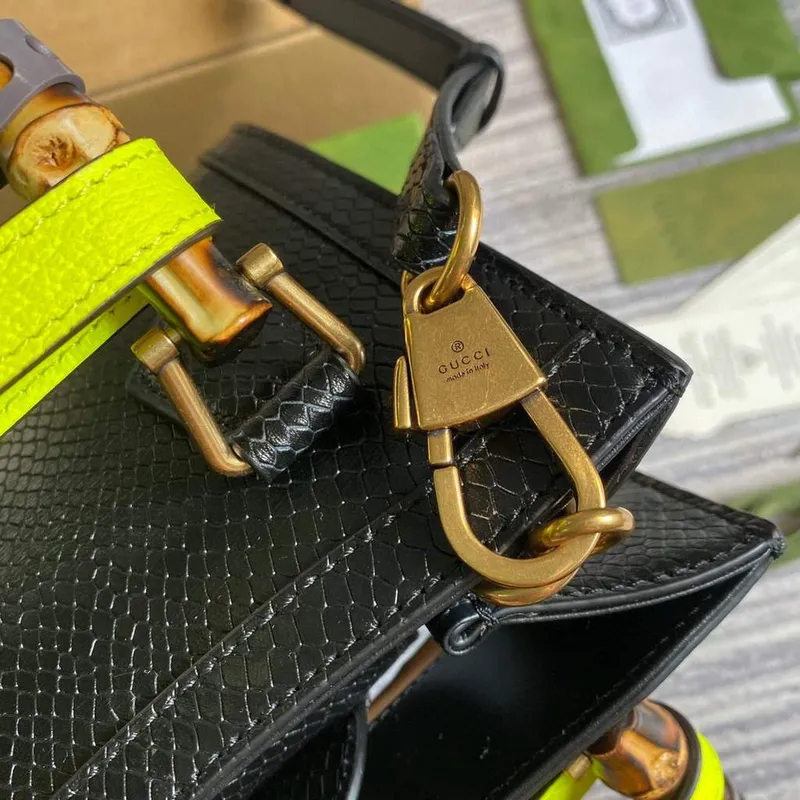 Gucci Diana Mini Tote Bag Snake Top Handle Bag Gucci  655661 Black