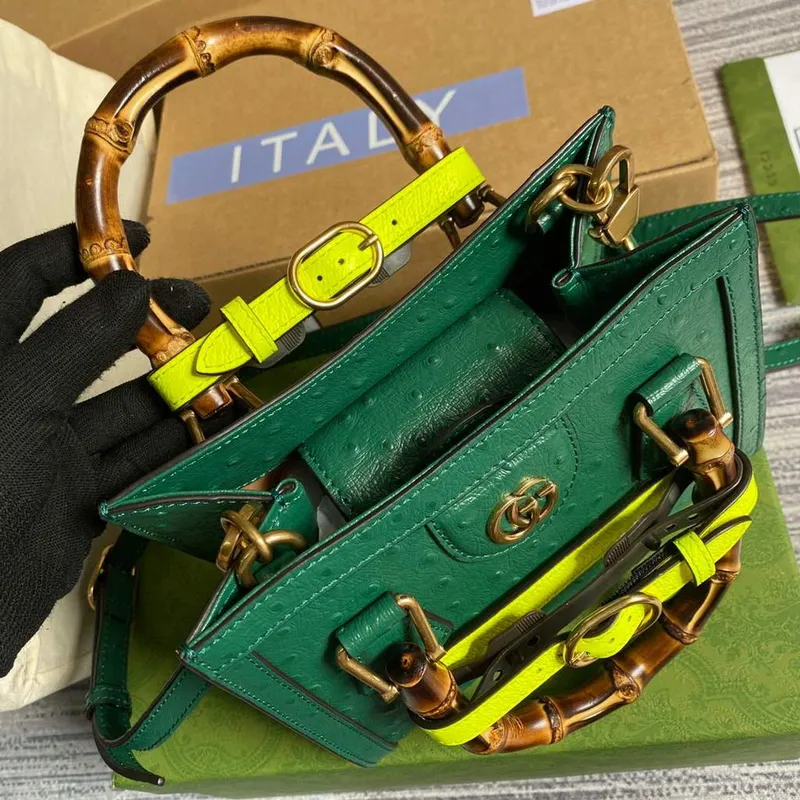 Gucci Diana Mini Tote Bag Ostrich LeatherTop Handle Bag Gucci  655661 Green